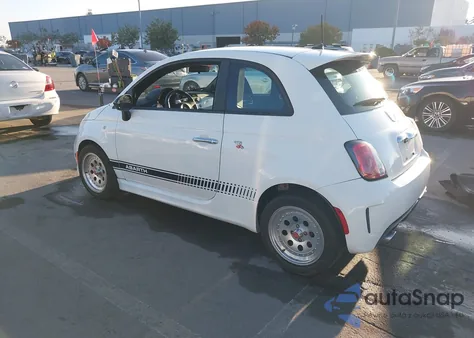 2015 Fiat 500 Abarth z USA, uszkodzony, nr VIN 3C3CFFFH0FT501367